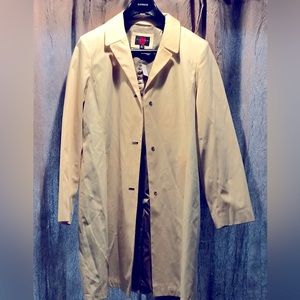 Vintage Gallery Petite Women’s Raincoat